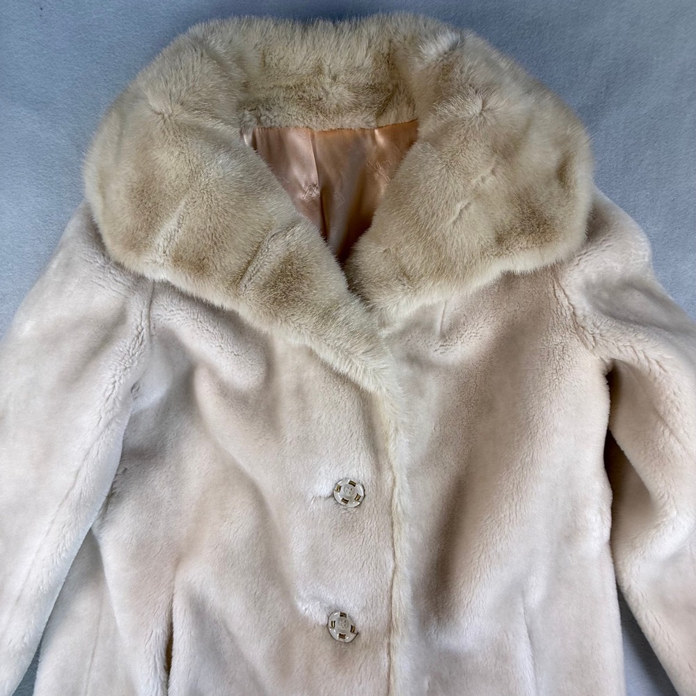 Sportowne Ultra Seal Faux Fur Coat Beige Jacket Women 10 Vintage Mobwife